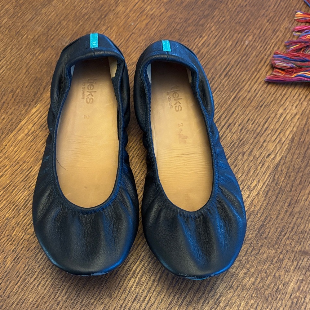 Tieks Black Leather Ballet Flats size 2